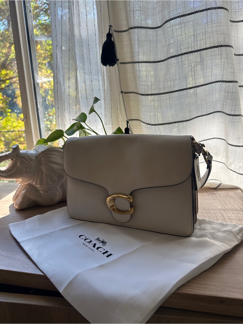 Coach Tabby Hand Bag White Cream Leather Shoulder Bag with Gold Hardware - New